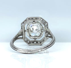 Bague en platine, diamant coussin 1,51 carat, époque Art Deco