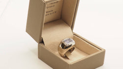 Bague Poiray en or blanc, calcédoine bleue et diamants