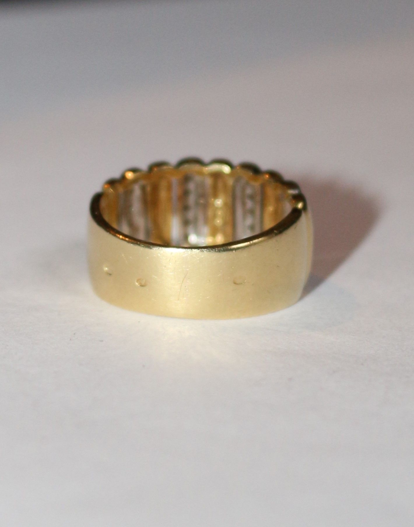 Bandeau ring in yellow gold, white gold and diamonds 