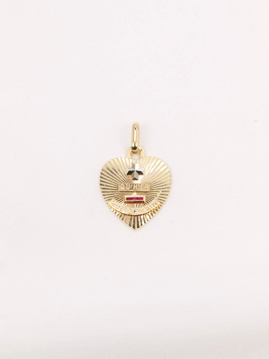 Médaille amour Augis coeur Plus qu'hier moins que demain or jaune rubis - Castafiore