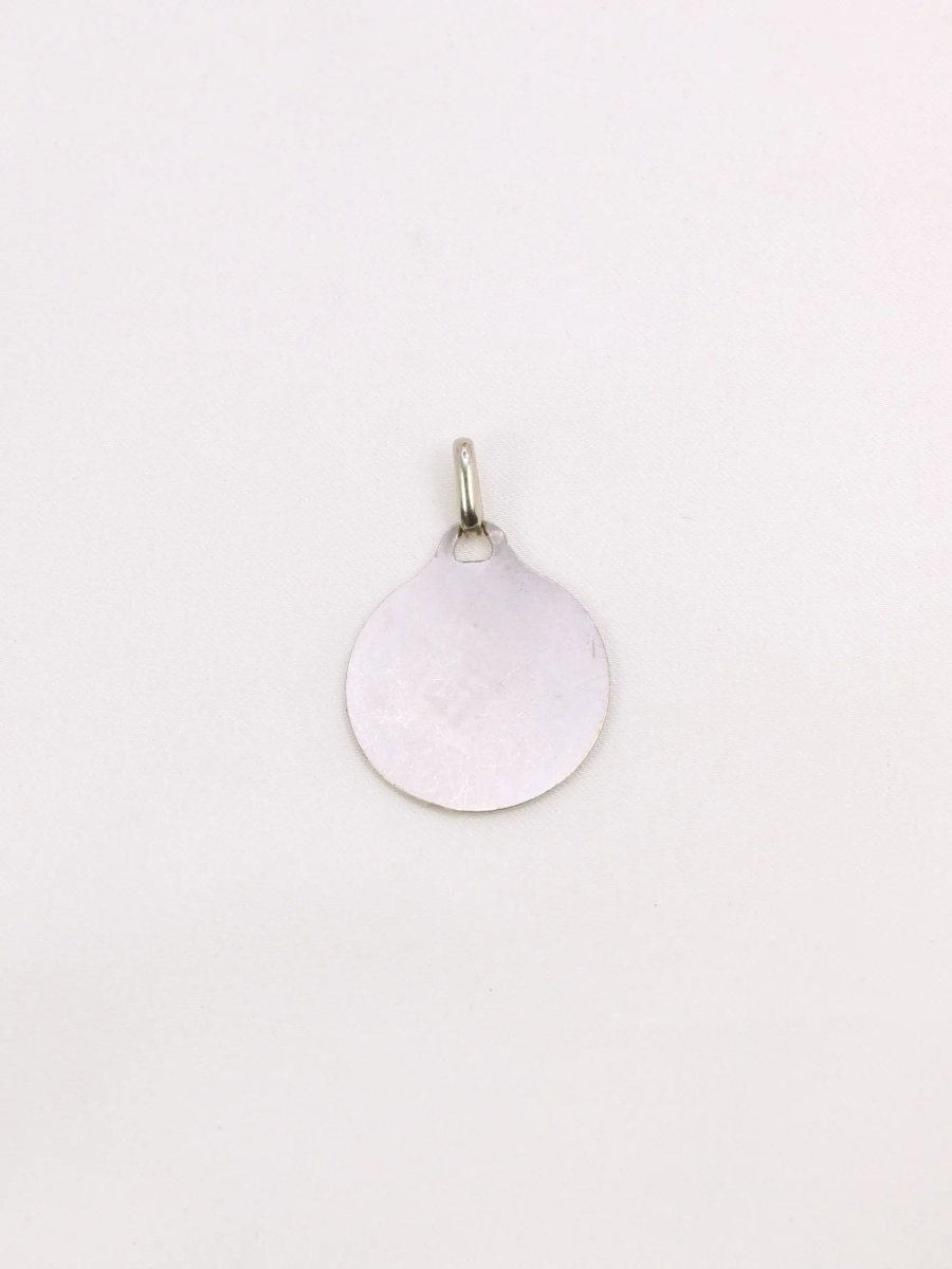 Médaille amour Augis ronde Plus qu'hier moins que demain or blanc diamant rubis - Castafiore