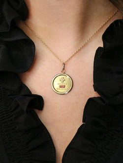 Médaille amour Augis ronde Plus qu'hier moins que demain or jaune diamant rubis - Castafiore