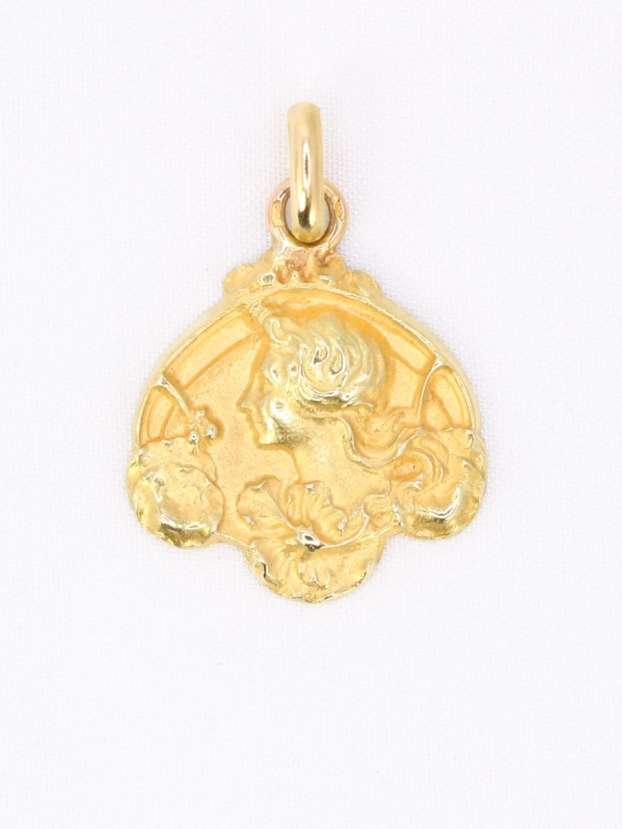 Médaille Art Nouveau femme de profil or jaune - Castafiore
