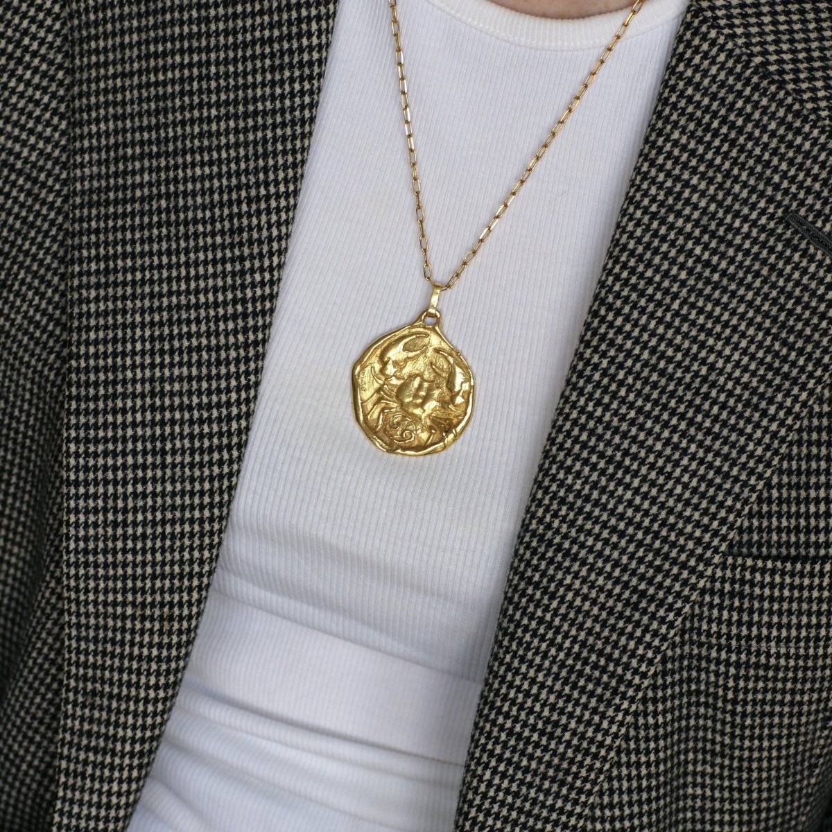 Médaille Astrologique Cancer en or jaune - Castafiore