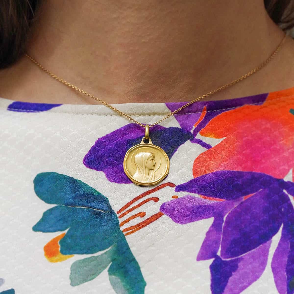 Médaille AUGIS en or jaune