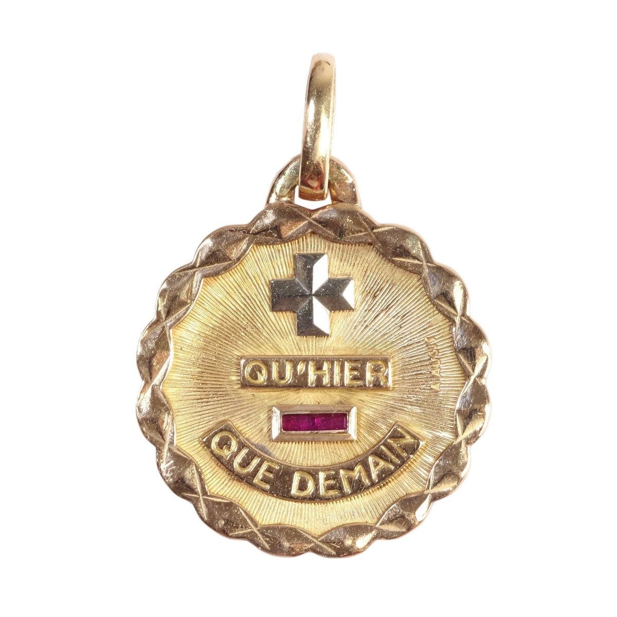 Médaille AUGIS en or jaune, or blanc et rubis - Castafiore