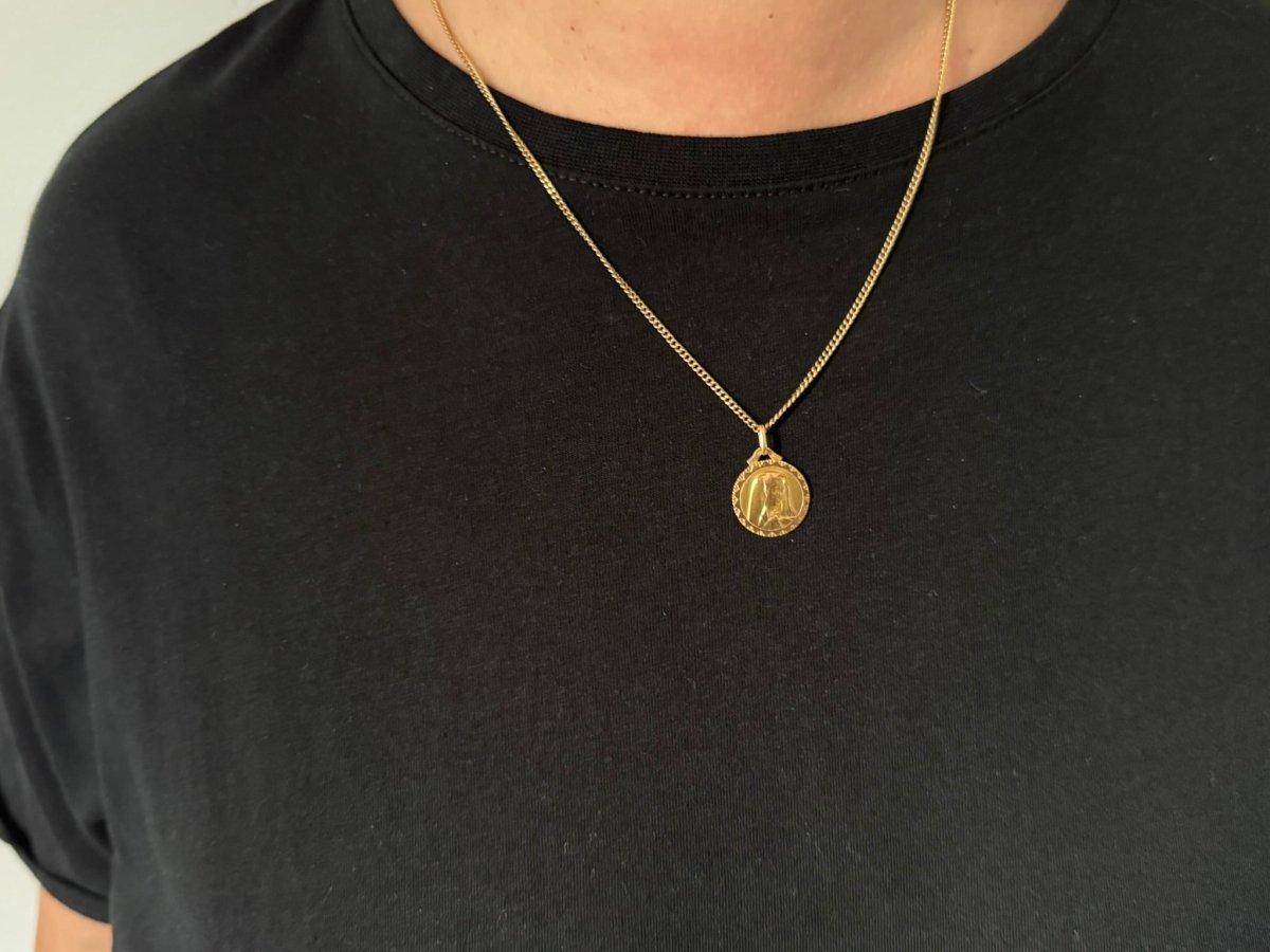 Médaille en or champagne de la vierge - Castafiore