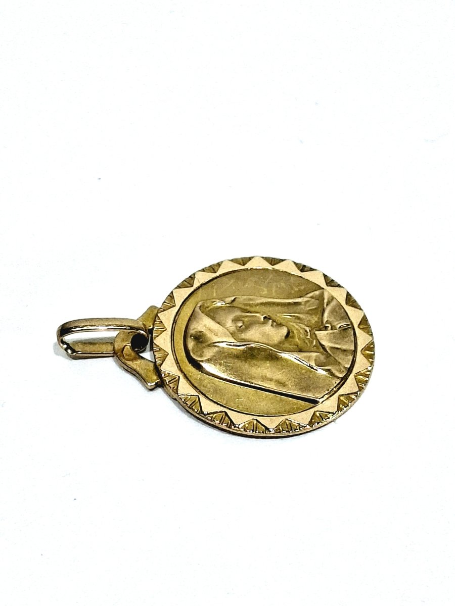 Médaille en or champagne de la vierge - Castafiore