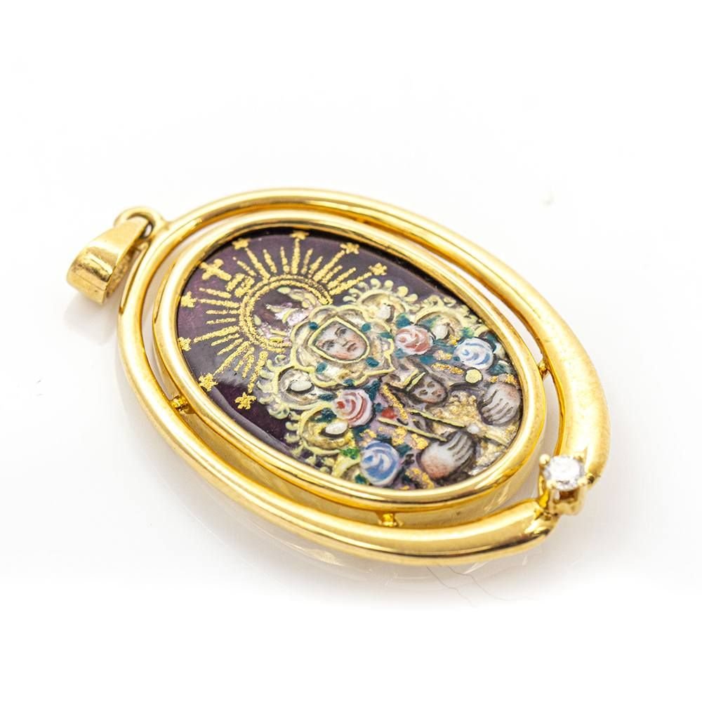 Médaille en or et émail de la Vierge Montserrat - Castafiore