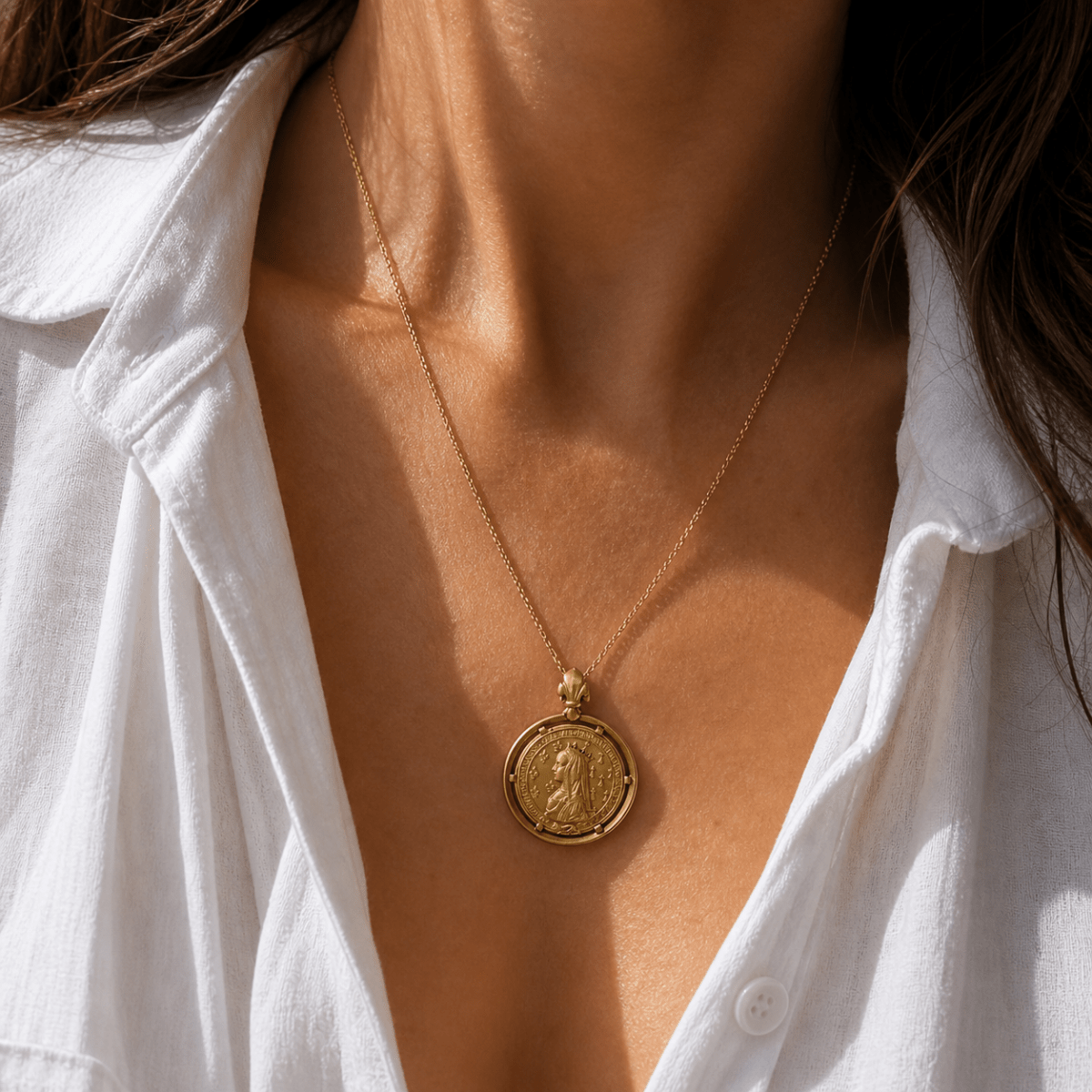 Médaille en or jaune - Castafiore