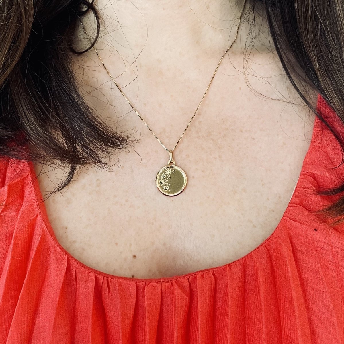 Médaille en or jaune et or vert - Castafiore