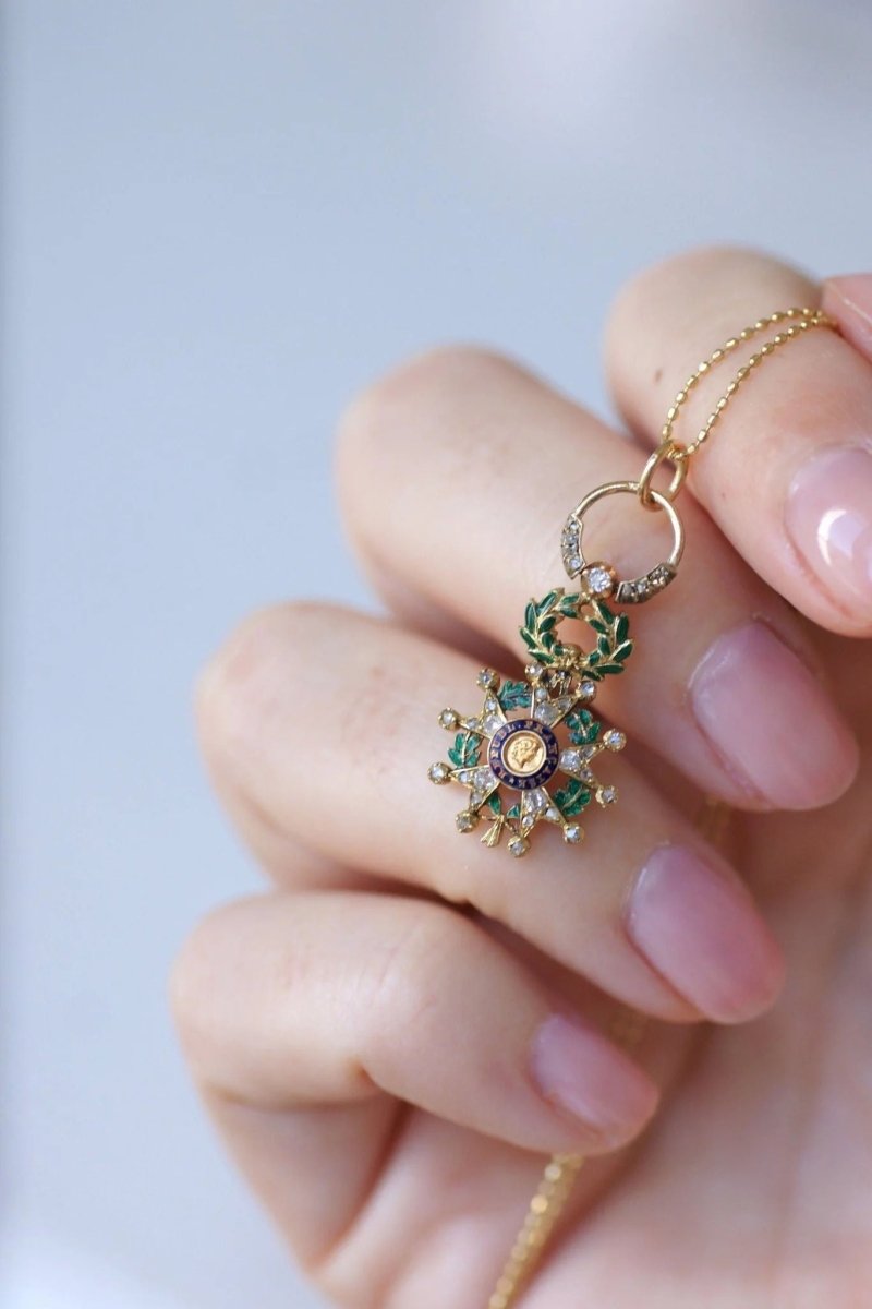 Médaille Légion d'honneur or et diamants - Castafiore