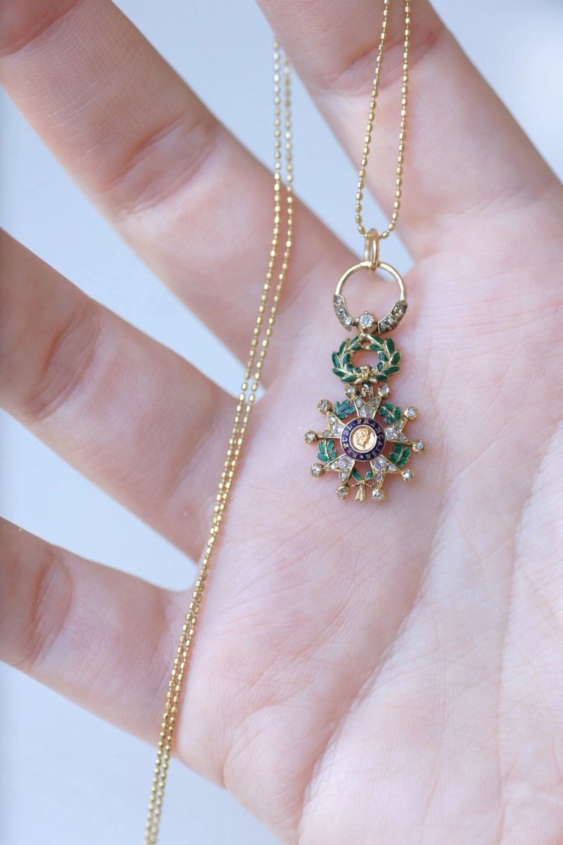 Médaille Légion d'honneur or et diamants - Castafiore