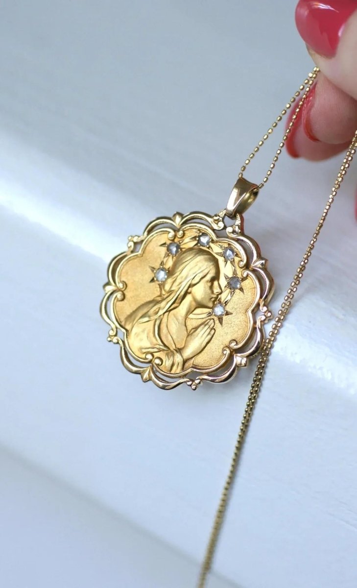 Médaille Vierge Marie Damants Or Jaune - Castafiore
