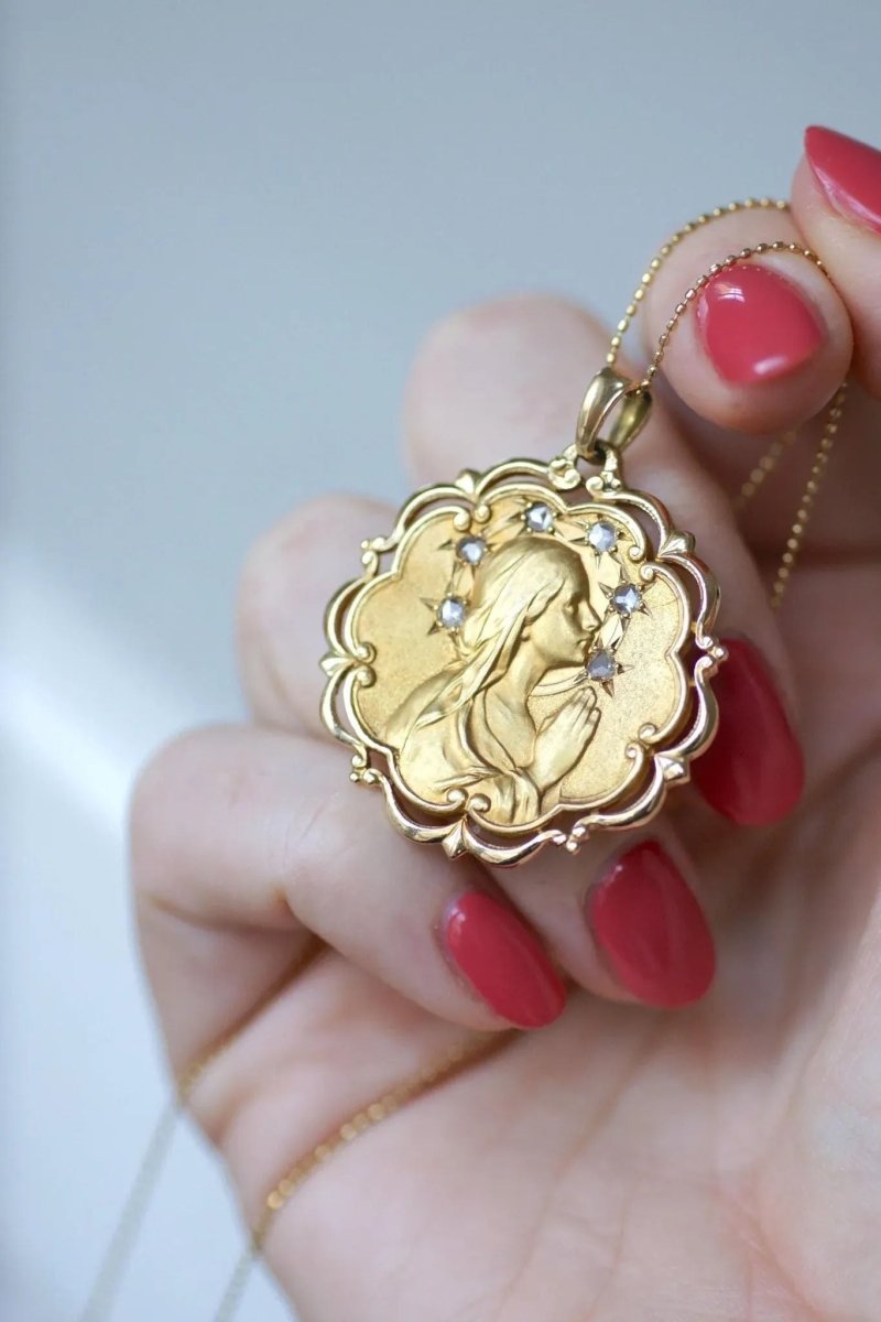 Médaille Vierge Marie Damants Or Jaune - Castafiore