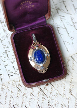 Médaillon Ancien Scarabée Lapis Lazuli Diamants et Perles - Castafiore