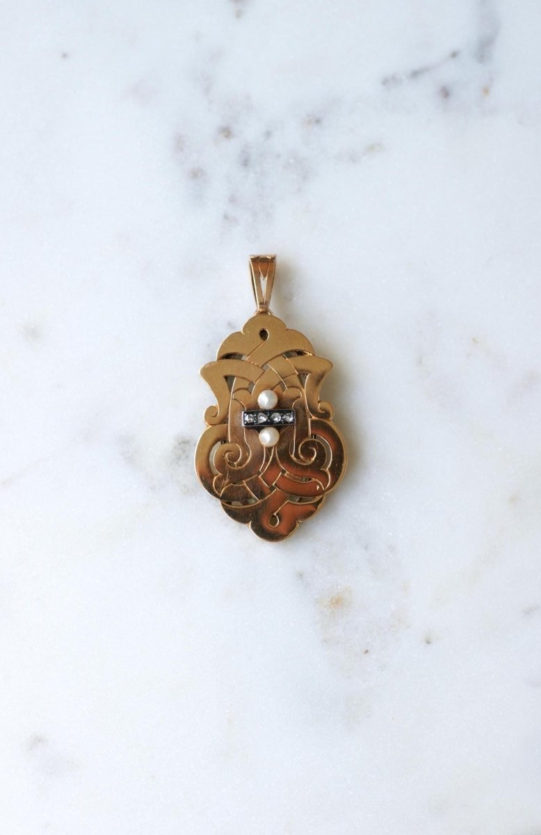 Médaillon Broche Arabesques Ancien Perles Fines et Diamants Or Rose - Castafiore