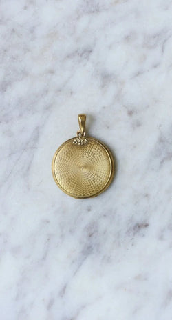 Médaillon Ouvrant Guirlande Or jaune - Castafiore