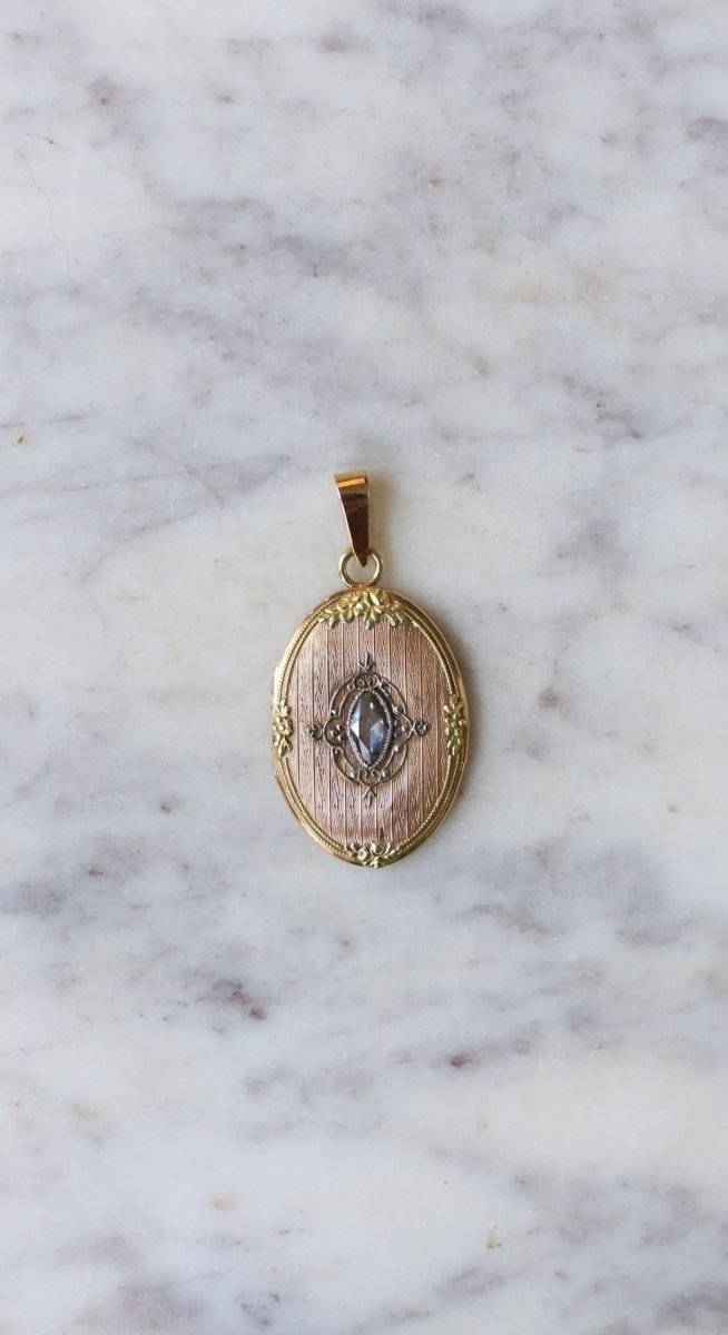 Médaillon ouvrant navette diamant taille rose - Castafiore