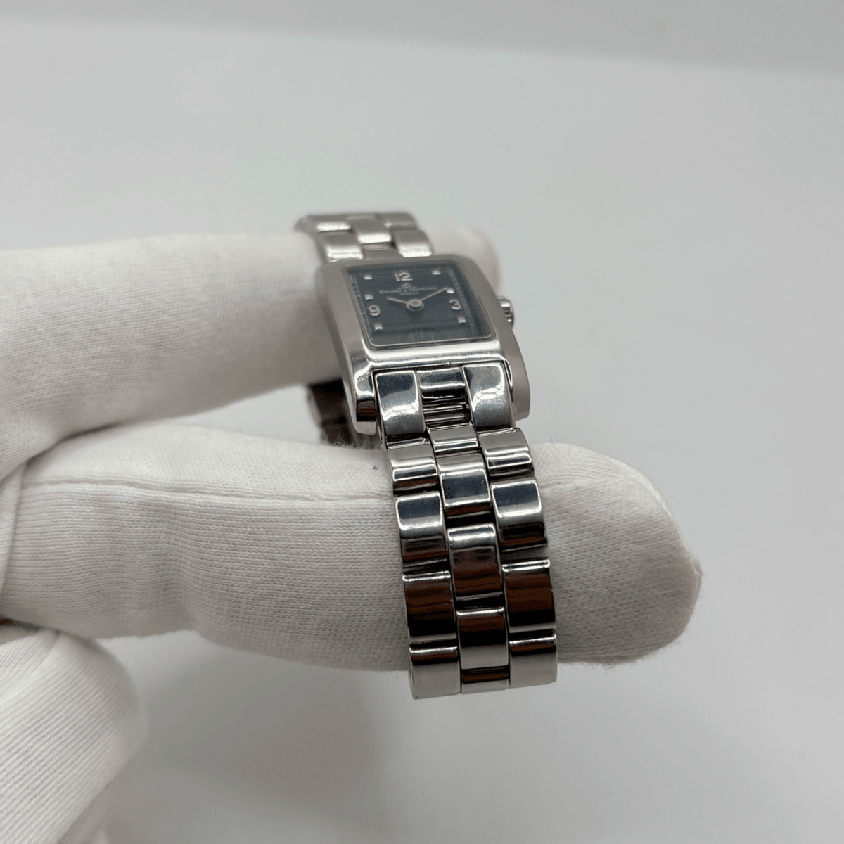 Montre BAUME & MERCIER "Hampton" en acier inoxydable - Castafiore