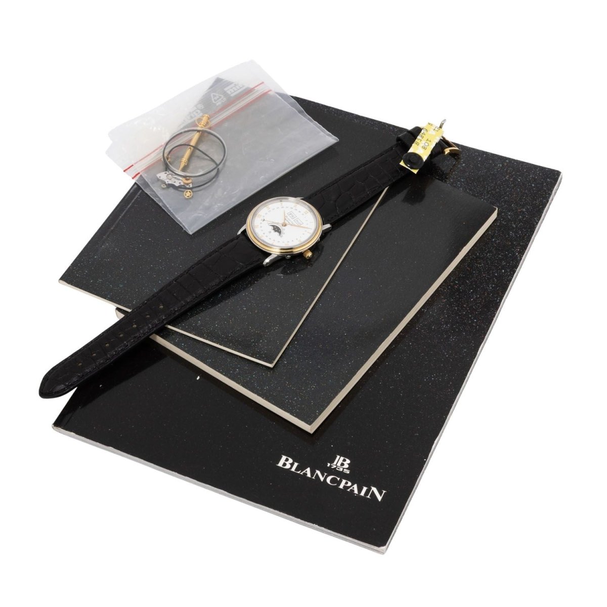 Montre BLANCPAIN "Villeret" en or jaune, acier et cuir - Castafiore