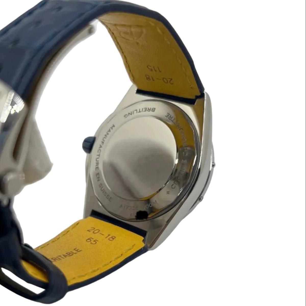 Montre BREITLING "Chronomat 38" en acier, cuir, saphir et diamants - Castafiore