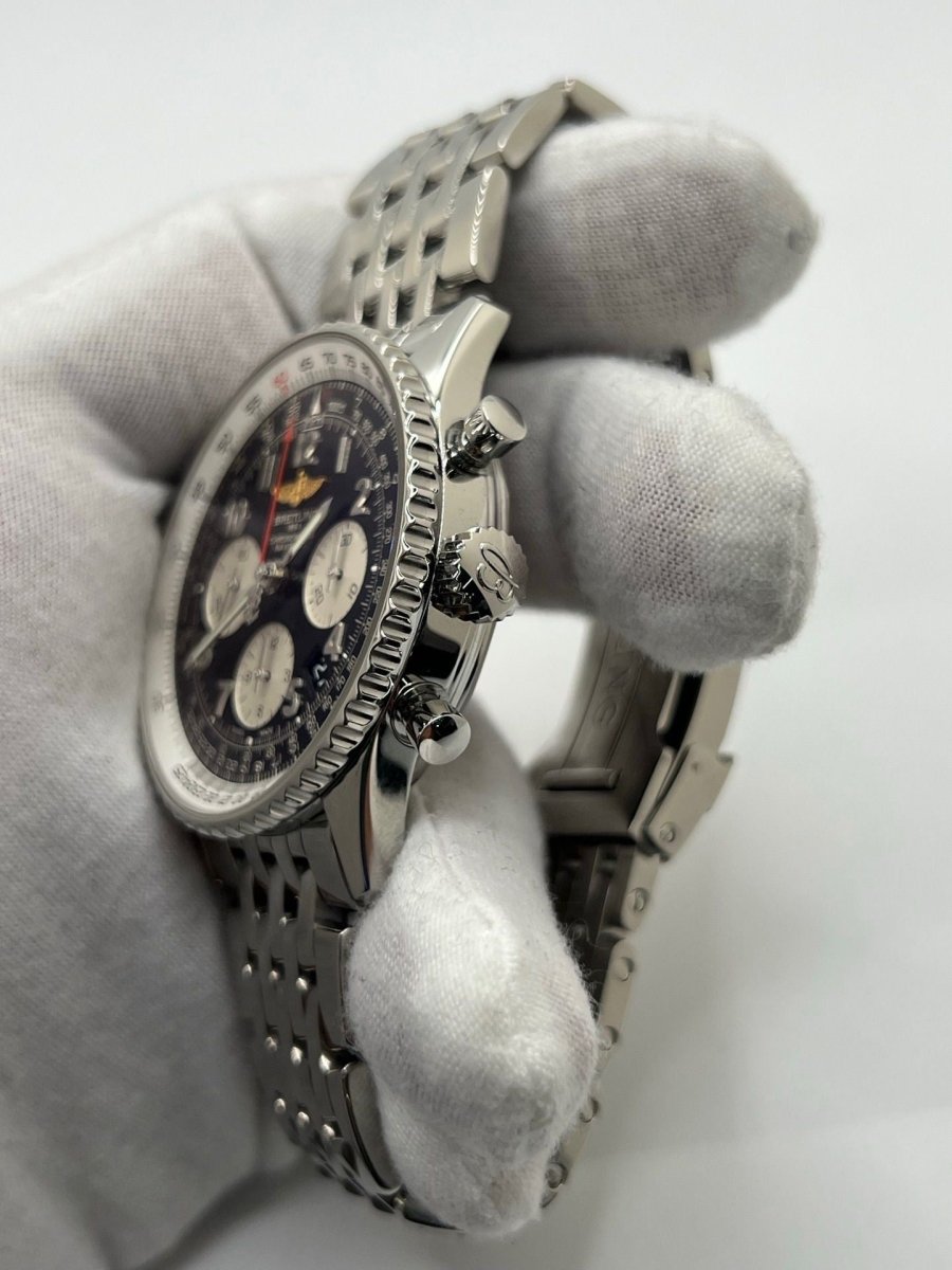 Montre BREITLING Navitimer 01 en acier - Castafiore