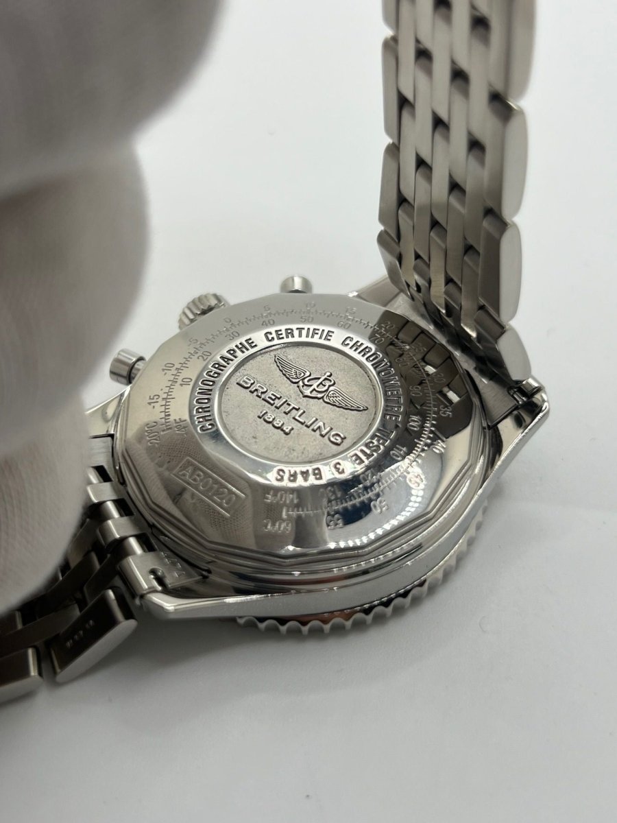 Montre BREITLING Navitimer 01 en acier - Castafiore