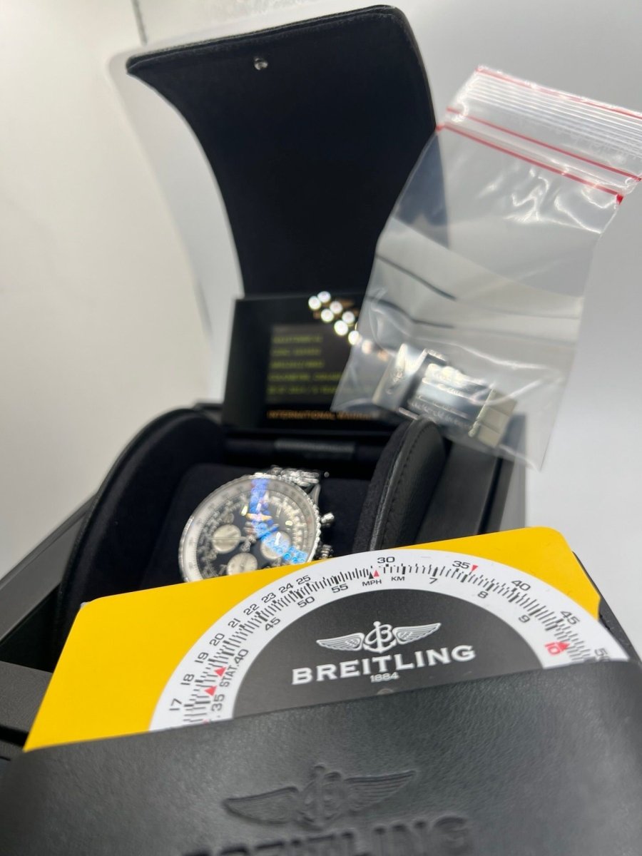 Montre BREITLING Navitimer 01 en acier - Castafiore