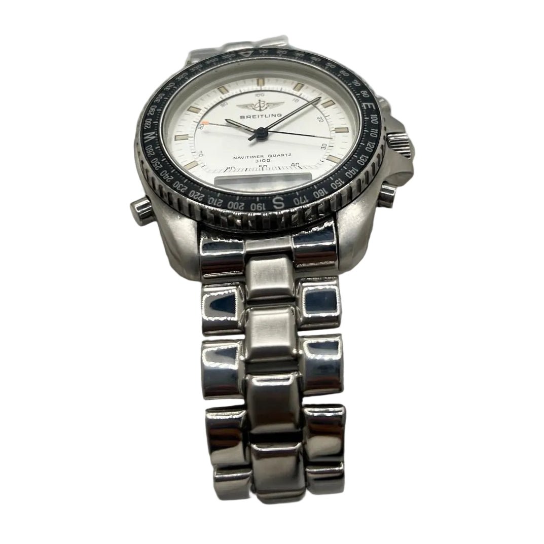 Montre BREITLING "Navitimer Pluton" en acier et quartz - Castafiore