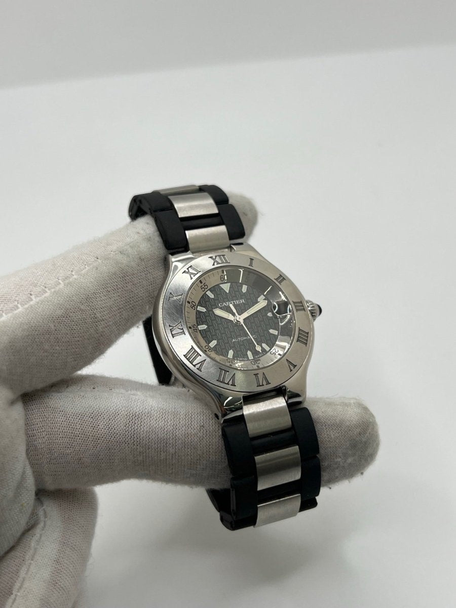 Montre CARTIER "21 Must de Cartier" en acier et caoutchouc - Castafiore