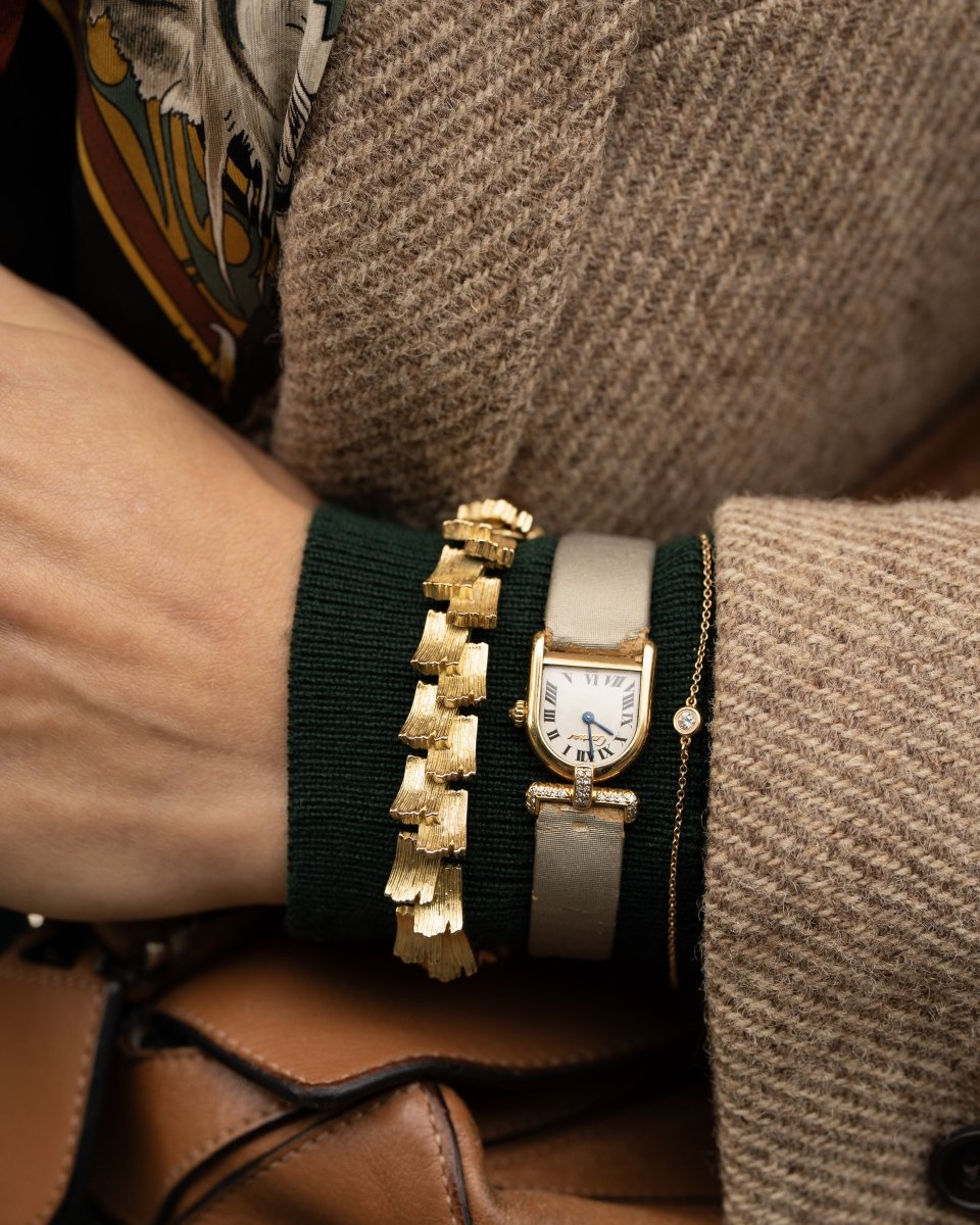 Montre CARTIER Calandre en or jaune et diamants