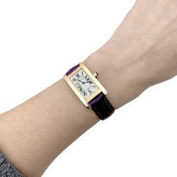 Montre CARTIER "Tank Américaine" en or jaune, acier et cuir - Castafiore