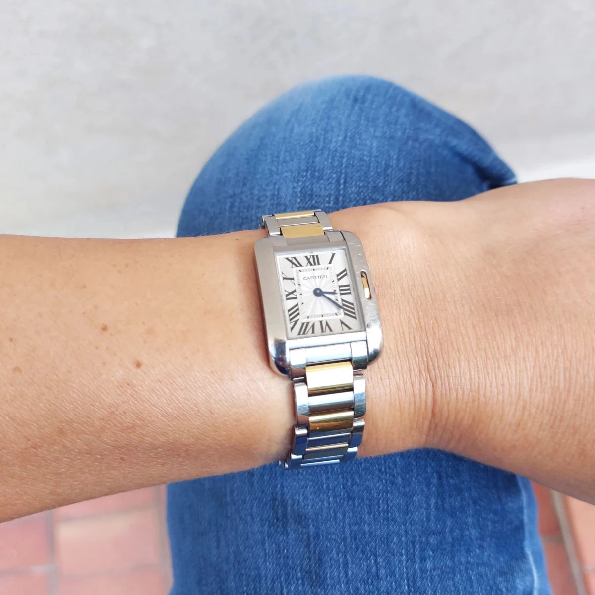 Montre CARTIER "Tank Anglaise" PM en or jaune et acier - Castafiore