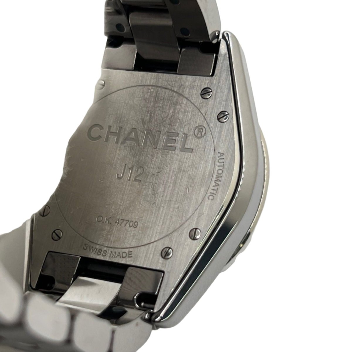 Montre CHANEL "J12" en céramique et acier - Castafiore