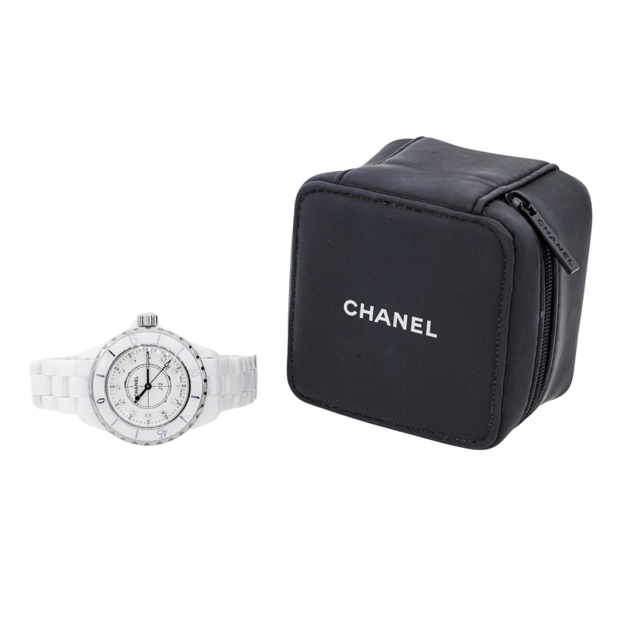 Montre CHANEL "J12" en céramique et diamant - Castafiore