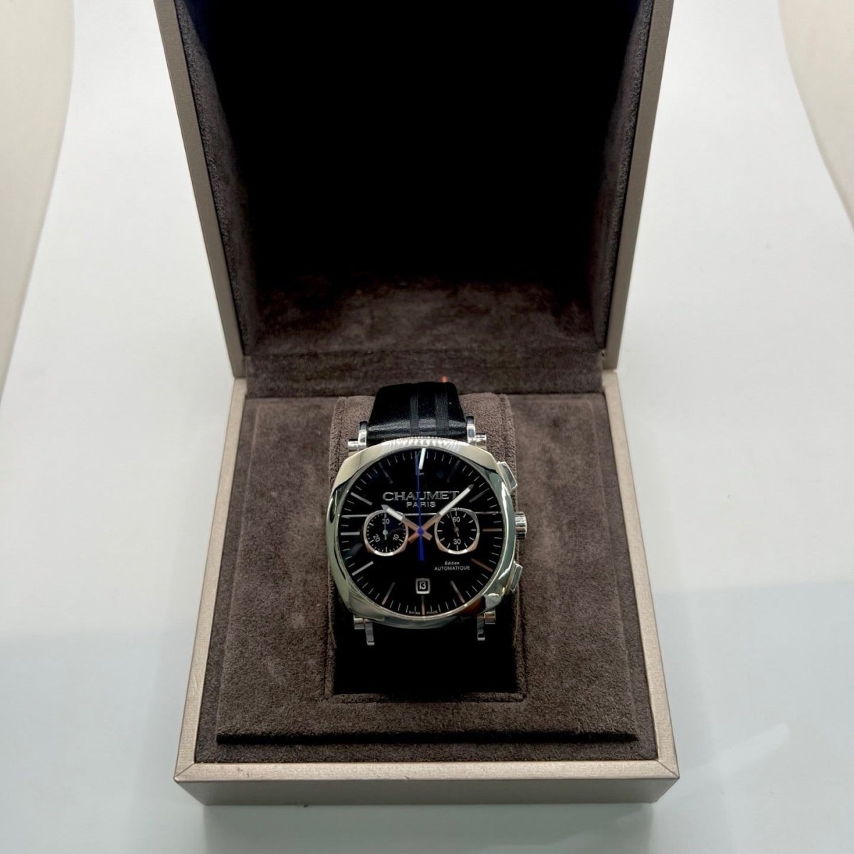 Montre CHAUMET "Dandy" en acier et cuir - Castafiore