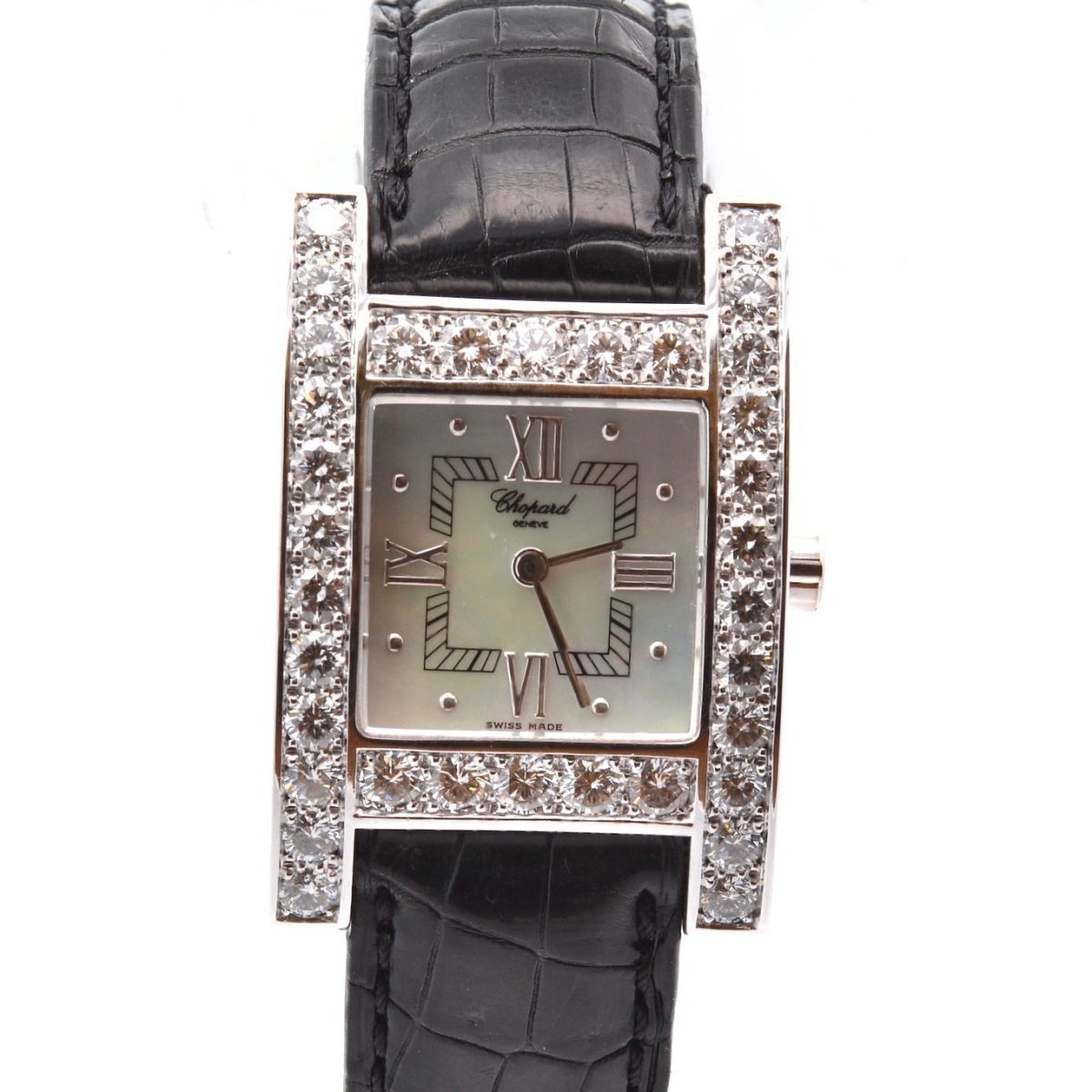 Montre CHOPARD "Your Hour" en or blanc, cuir, nacre, quartz, saphir et diamants - Castafiore