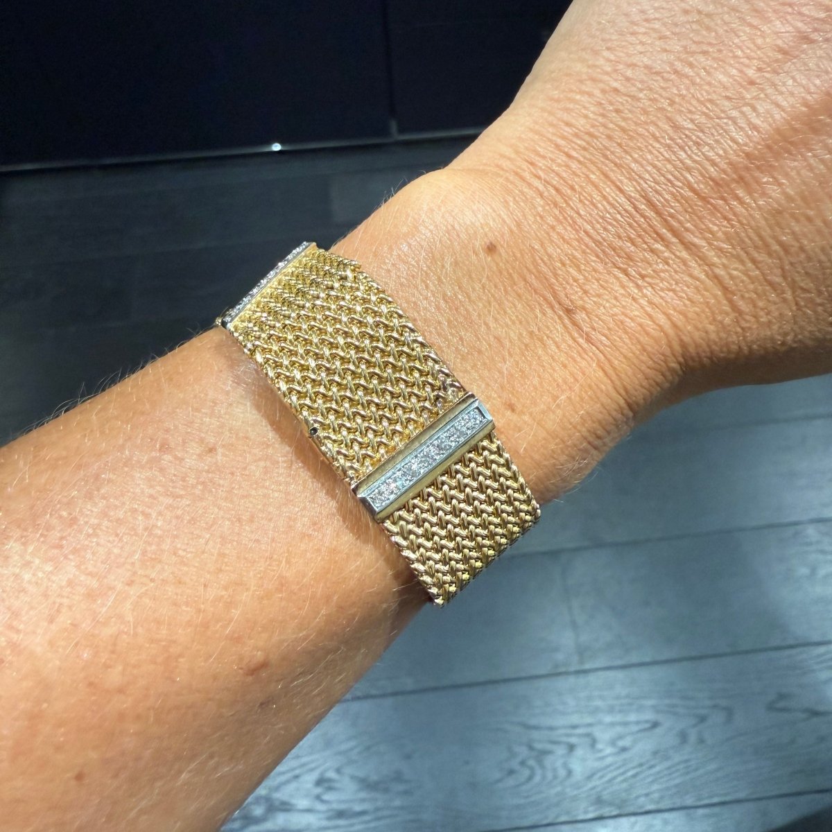 Montre en or jaune, platine et diamants - Castafiore