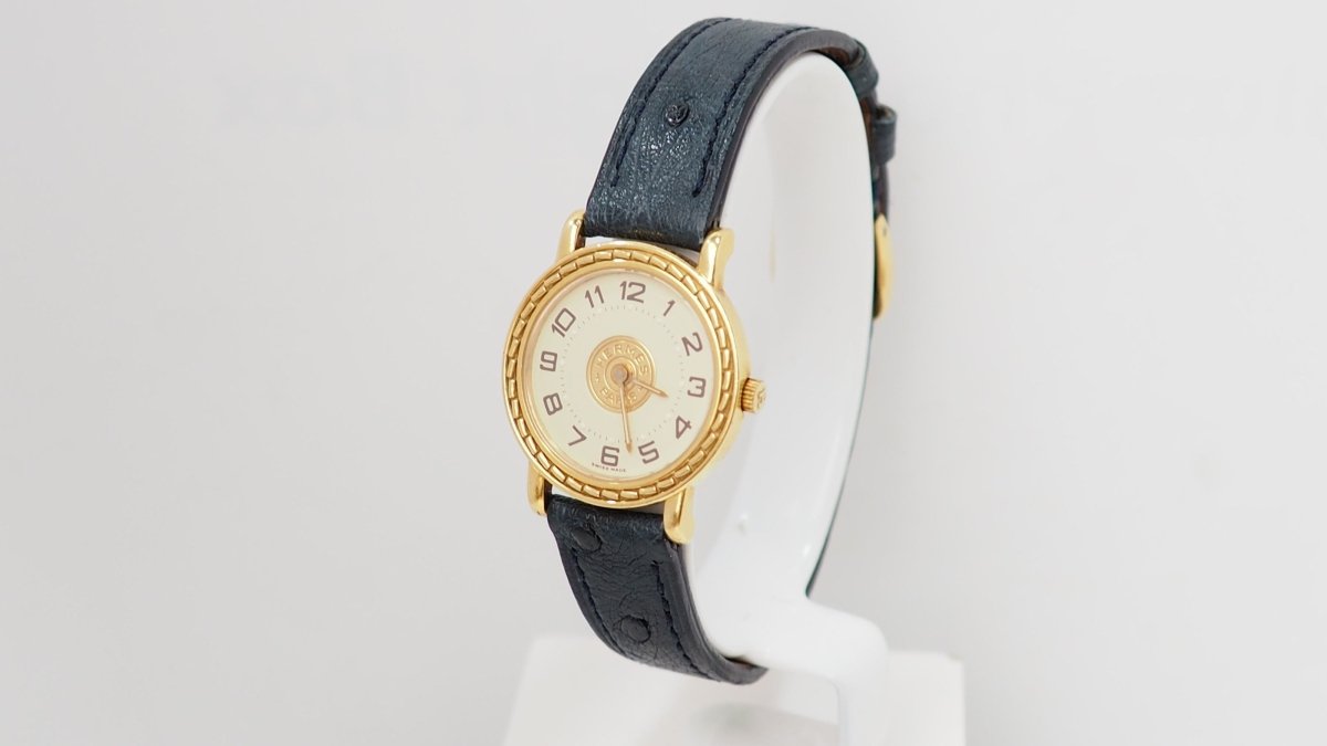 Montre Hermès Sellier en or jaune - Castafiore