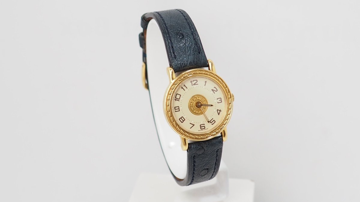 Montre Hermès Sellier en or jaune - Castafiore