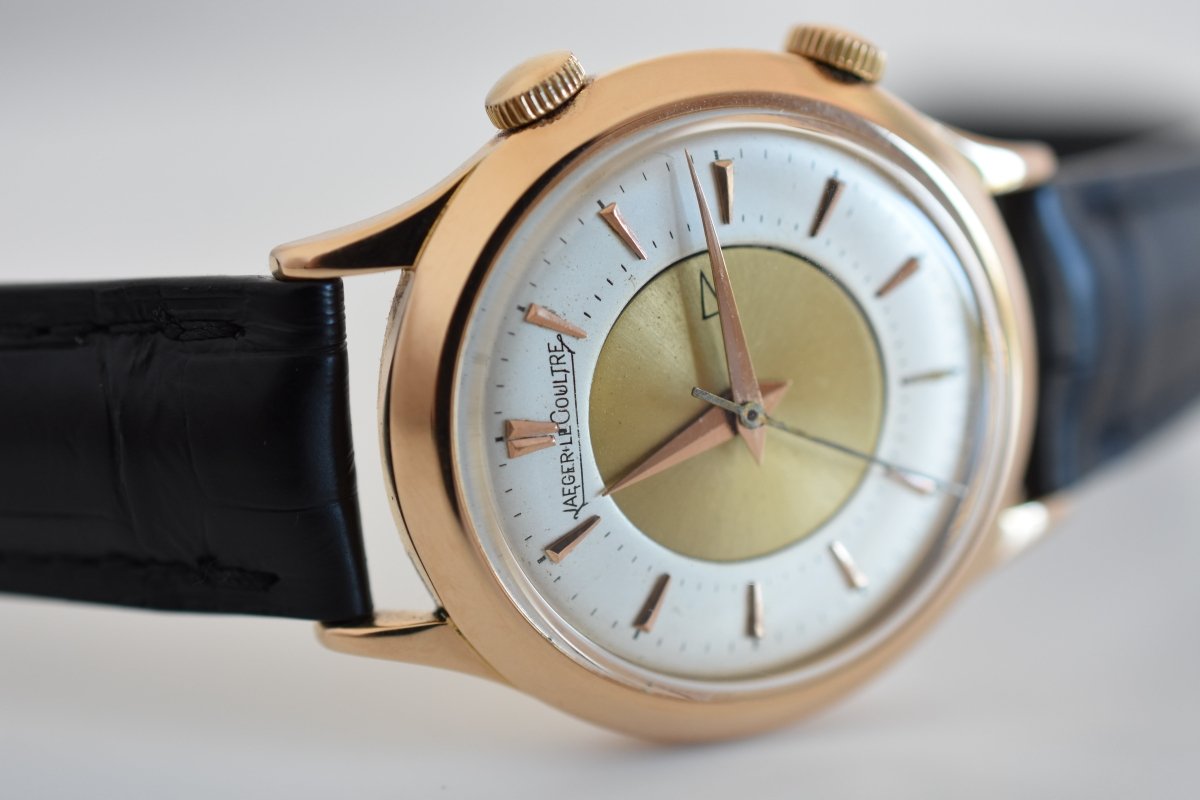 Montre JAEGER - LECOULTRE "Memovox" en or rose et cuir - Castafiore