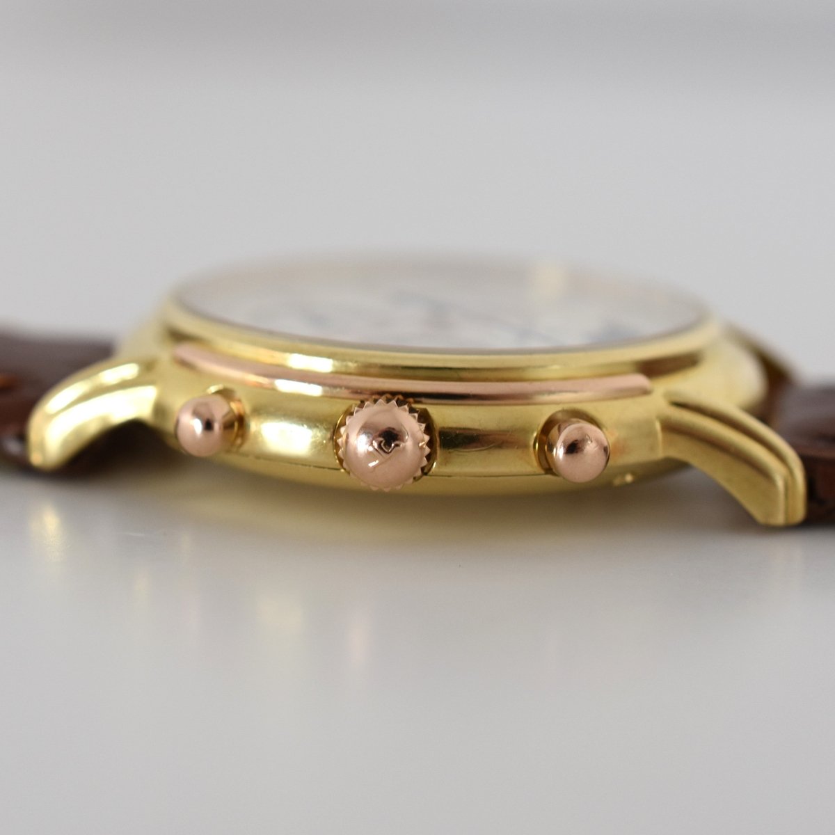 Montre JAEGER-LECOULTRE "Odysseus" en or jaune, or rose et cuir - Castafiore