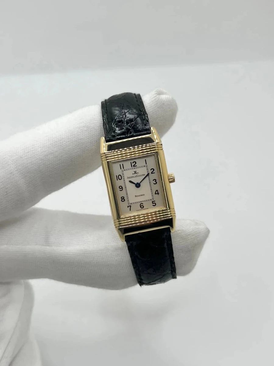 Montre JAEGER-LECOULTRE "Reverso Lady" en or jaune et cuir - Castafiore