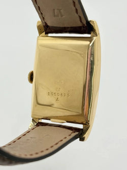 Montre JAEGER-LECOULTRE "Tank Vintage" en or jaune, acier et cuir - Castafiore
