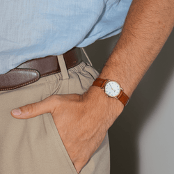 Montre LONGINES en or jaune, cuir et quartz - Castafiore