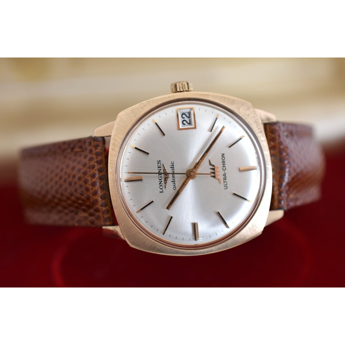 Montre LONGINES "Ultra Chron" en or jaune, argent et cuir - Castafiore