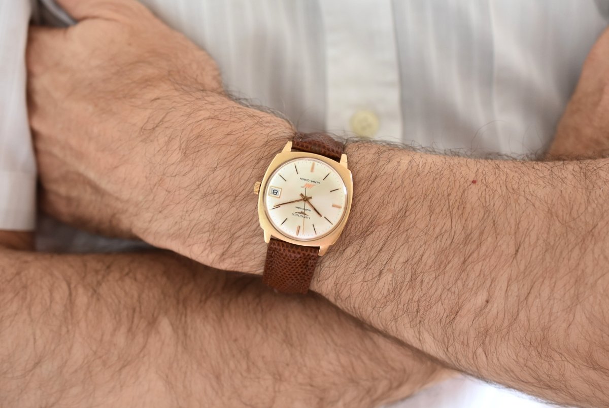 Montre LONGINES "Ultra Chron" en or jaune, argent et cuir - Castafiore