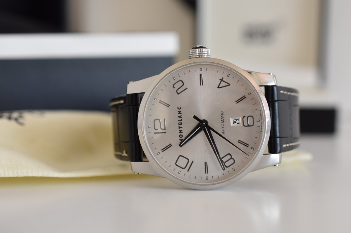 Montre MONTBLANC "TimeWalker" en acier, saphir et cuir - Castafiore