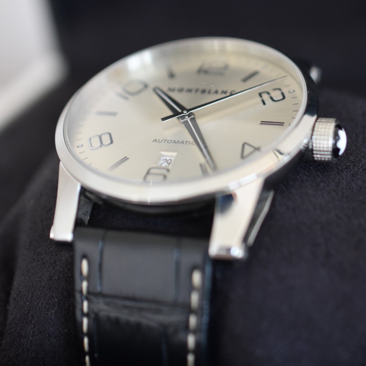 Montre MONTBLANC "TimeWalker" en acier, saphir et cuir - Castafiore